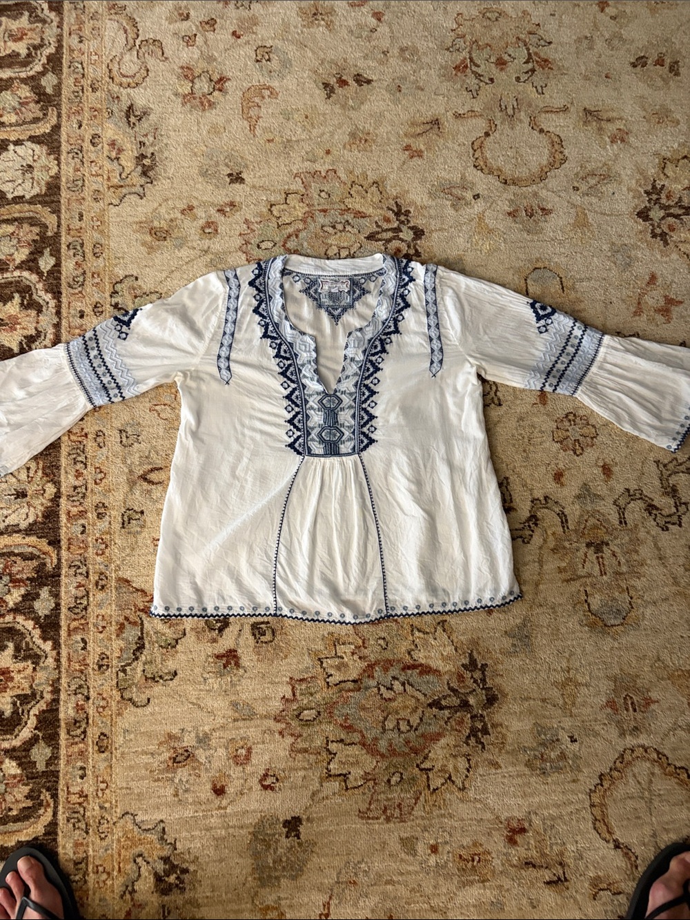 Johnny Was White Tunic with Navy & Light Blue Embroidery - Picture 4 of 4
